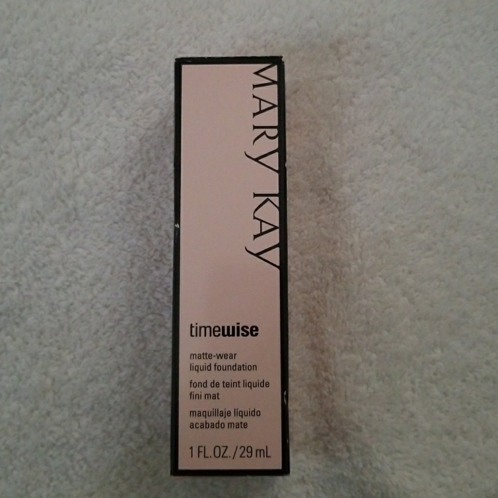 Mary Kay timewise foundation